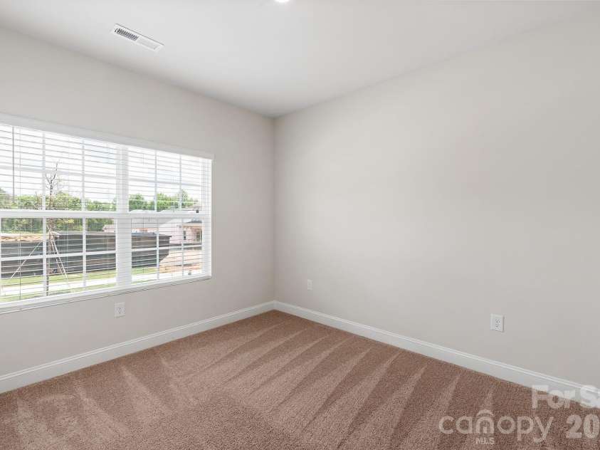 6718 Fairford Drive, Charlotte, NC 28215.  MLS# CAR4357098, YatesRealty ID 7647. 