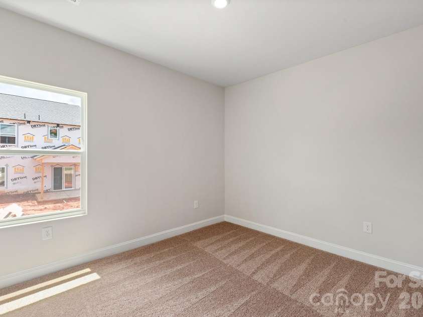 6718 Fairford Drive, Charlotte, NC 28215.  MLS# CAR4357098, YatesRealty ID 7647. 