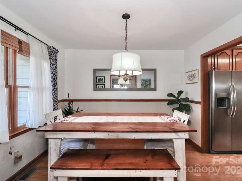 125 Little John Road, Statesville, NC 28625.  MLS# CAR4239716, YatesRealty ID 7648. 