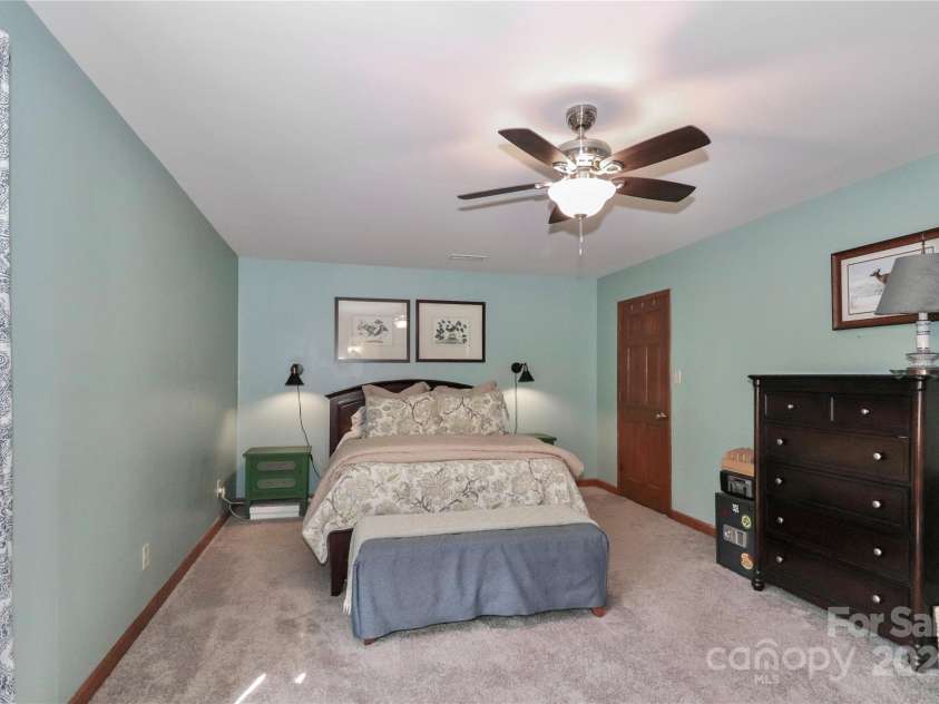 125 Little John Road, Statesville, NC 28625.  MLS# CAR4239716, YatesRealty ID 7648. 