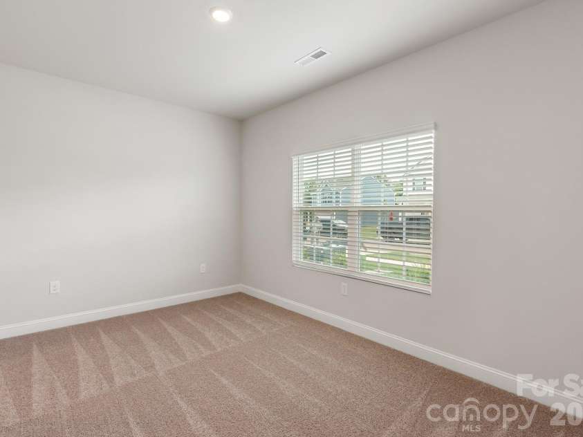 6509 Fairford Drive, Charlotte, NC 28215.  MLS# CAR4362253, YatesRealty ID 7649. 