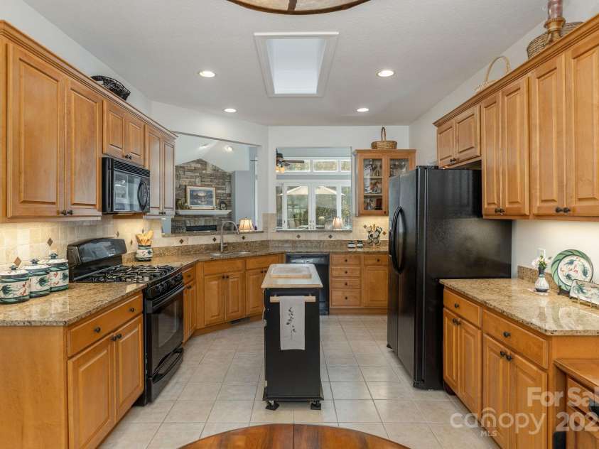 115 Chancery Court, Flat Rock, NC 28731.  MLS# CAR4317018, YatesRealty ID 765. 