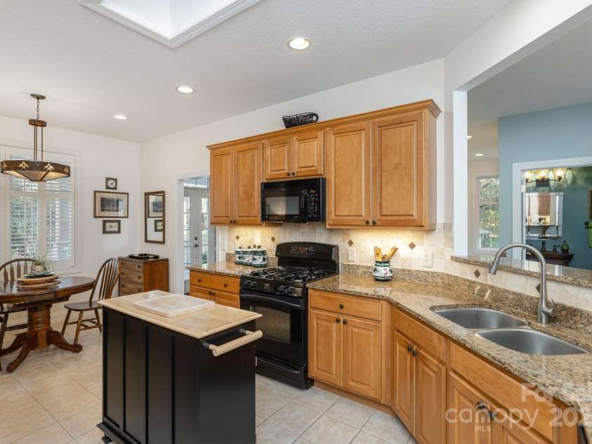 115 Chancery Court, Flat Rock, NC 28731.  MLS# CAR4317018, YatesRealty ID 765. 