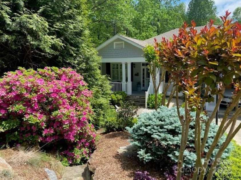 115 Chancery Court, Flat Rock, NC 28731.  MLS# CAR4317018, YatesRealty ID 765. 