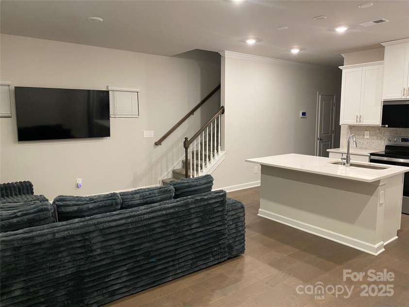 6110 Starview Terrace, Charlotte, NC 28216.  MLS# CAR4331130, YatesRealty ID 765. 