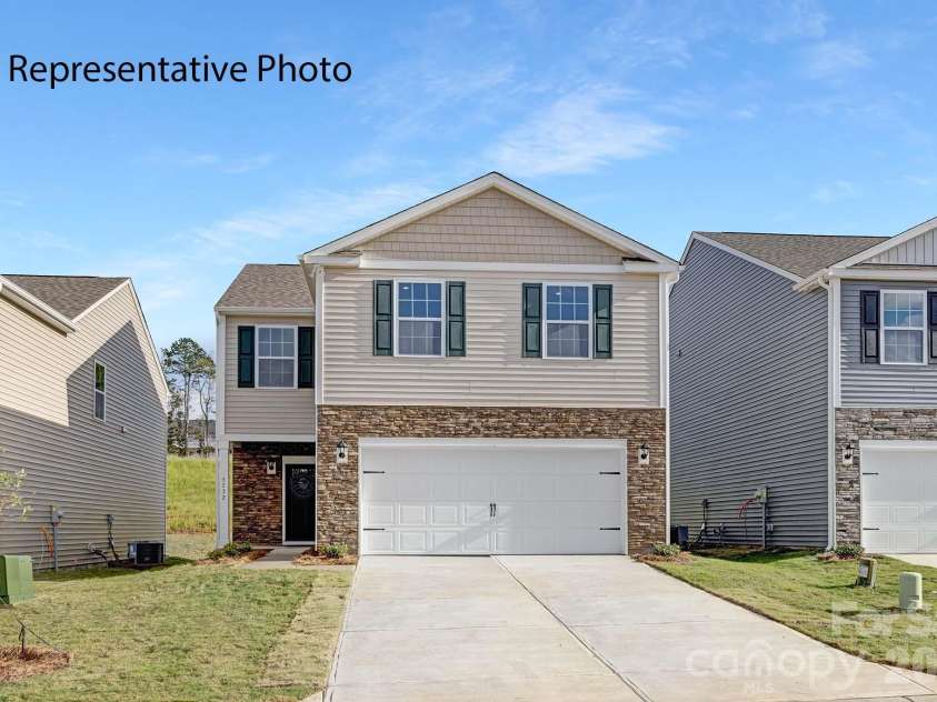2800 Frances View Lane, Lincolnton, NC 28092.  MLS# CAR4402384, YatesRealty ID 7650. 