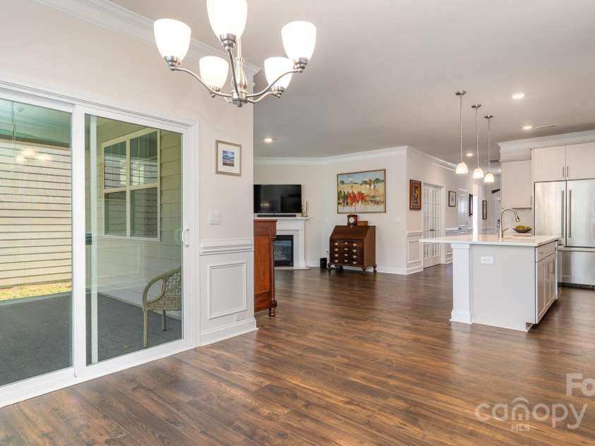 5043 Antebellum Drive, Iron Station, NC 28080.  MLS# CAR4245063, YatesRealty ID 7650. Dining Area