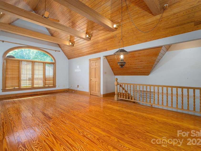418 3rd Street, Hickory, NC 28601.  MLS# CAR4241824, YatesRealty ID 7651. 