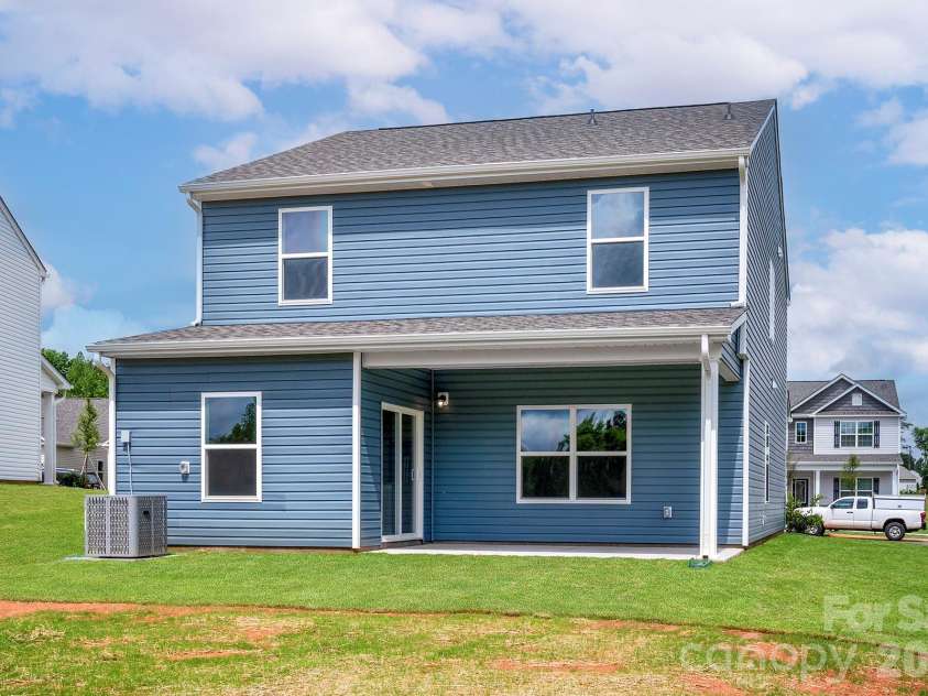 6729 Fairford Drive, Charlotte, NC 28215.  MLS# CAR4354014, YatesRealty ID 7651. 