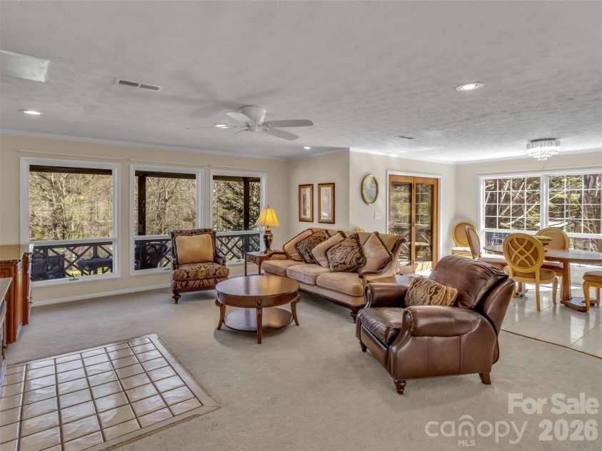 41 Balsam Shadows Drive, Maggie Valley, NC 28751.  MLS# CAR4362507, YatesRealty ID 7652. 