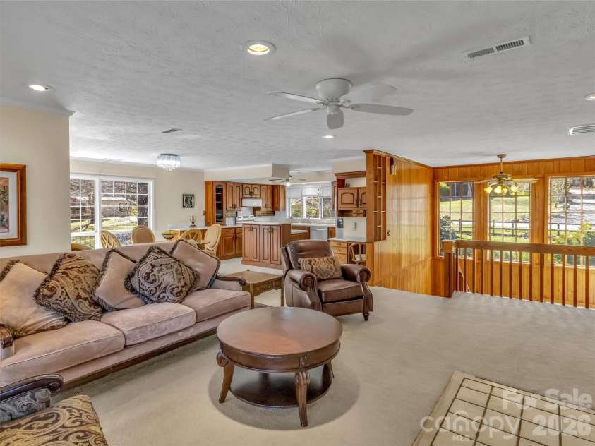 41 Balsam Shadows Drive, Maggie Valley, NC 28751.  MLS# CAR4362507, YatesRealty ID 7652. 
