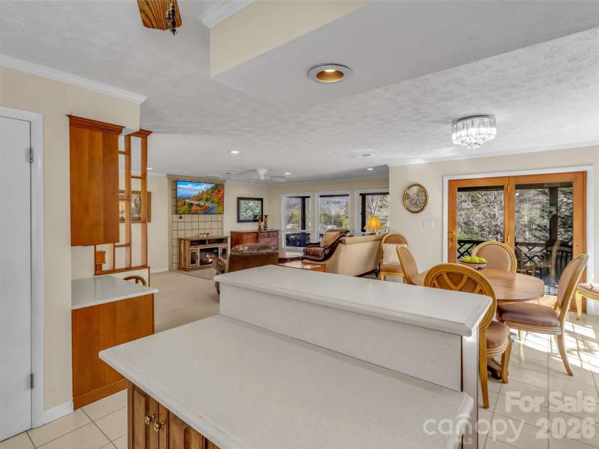 41 Balsam Shadows Drive, Maggie Valley, NC 28751.  MLS# CAR4362507, YatesRealty ID 7652. 