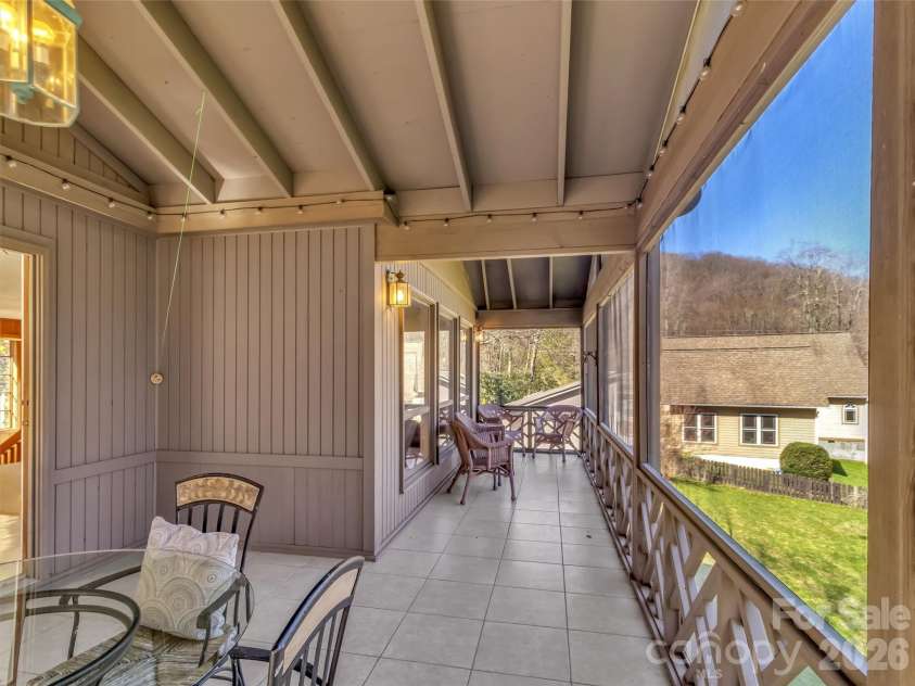 41 Balsam Shadows Drive, Maggie Valley, NC 28751.  MLS# CAR4362507, YatesRealty ID 7652. 