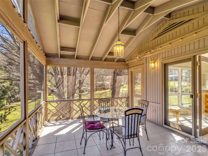 41 Balsam Shadows Drive, Maggie Valley, NC 28751.  MLS# CAR4362507, YatesRealty ID 7652. 