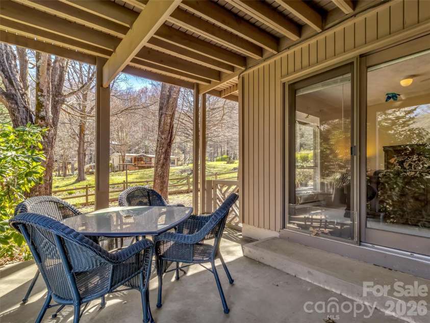 41 Balsam Shadows Drive, Maggie Valley, NC 28751.  MLS# CAR4362507, YatesRealty ID 7652. 
