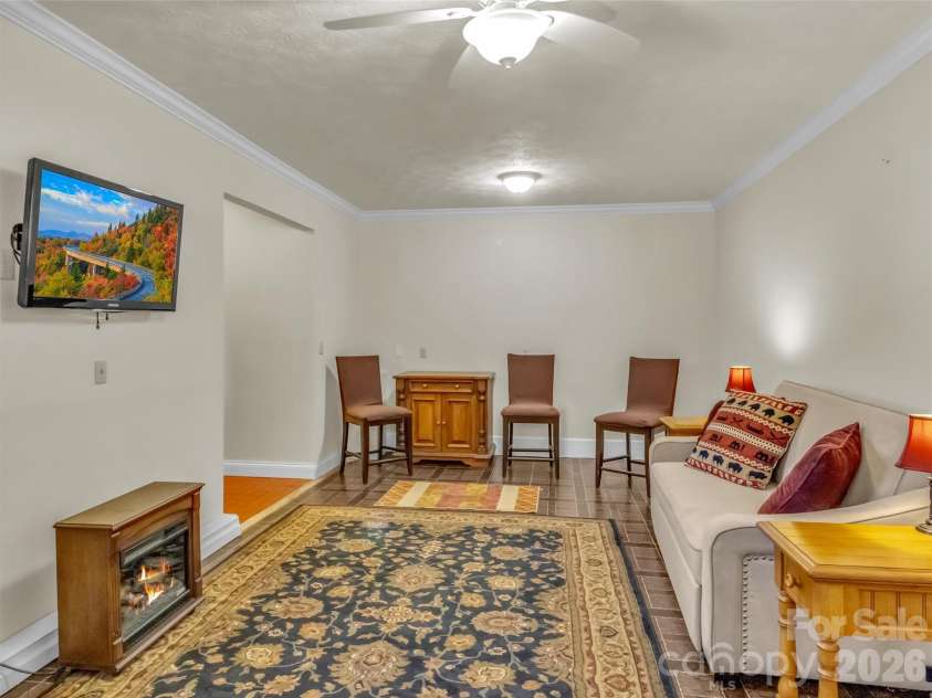 41 Balsam Shadows Drive, Maggie Valley, NC 28751.  MLS# CAR4362507, YatesRealty ID 7652. 