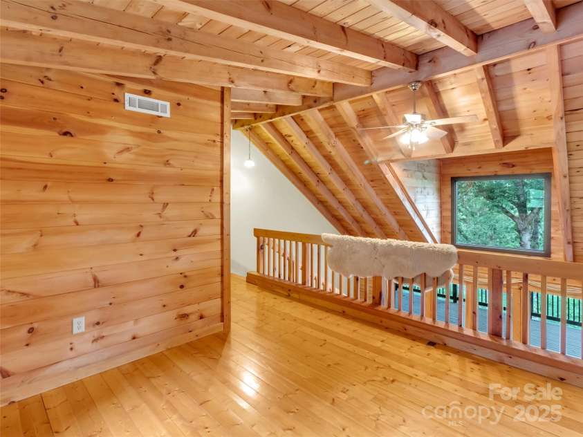 500 Beechwood Drive, Sylva, NC 28779.  MLS# CAR4271075, YatesRealty ID 7652. 