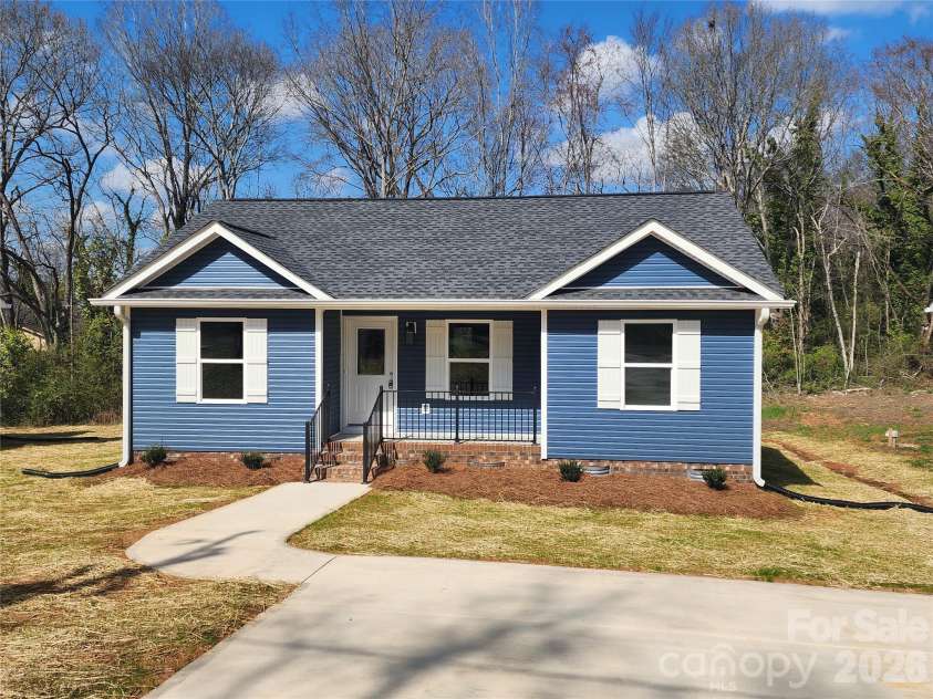 152 Hinton Street, Chester, SC 29706.  MLS# CAR4319957, YatesRealty ID 7654. 