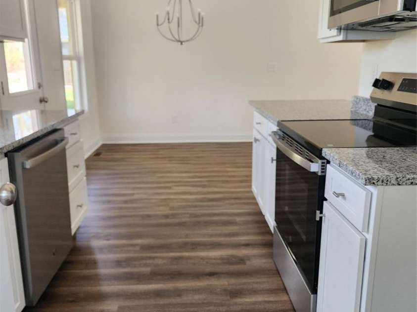 152 Hinton Street, Chester, SC 29706.  MLS# CAR4319957, YatesRealty ID 7654. 