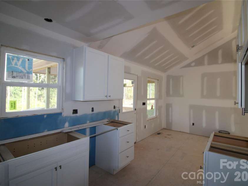 152 Hinton Street, Chester, SC 29706.  MLS# CAR4319957, YatesRealty ID 7654. Kitchen