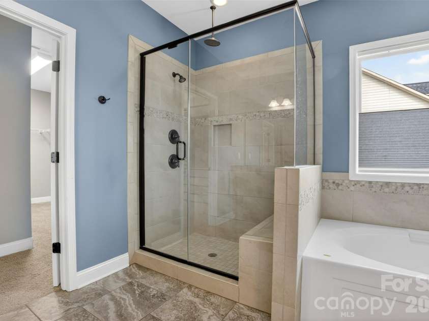 15317 Guthrie Drive, Huntersville, NC 28078.  MLS# CAR4350132, YatesRealty ID 7655. 