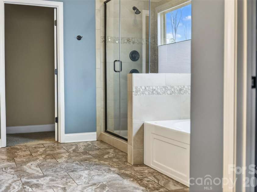 15317 Guthrie Drive, Huntersville, NC 28078.  MLS# CAR4350132, YatesRealty ID 7655. 