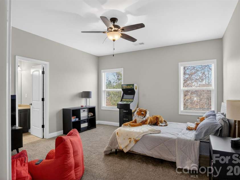 15317 Guthrie Drive, Huntersville, NC 28078.  MLS# CAR4350132, YatesRealty ID 7655. 