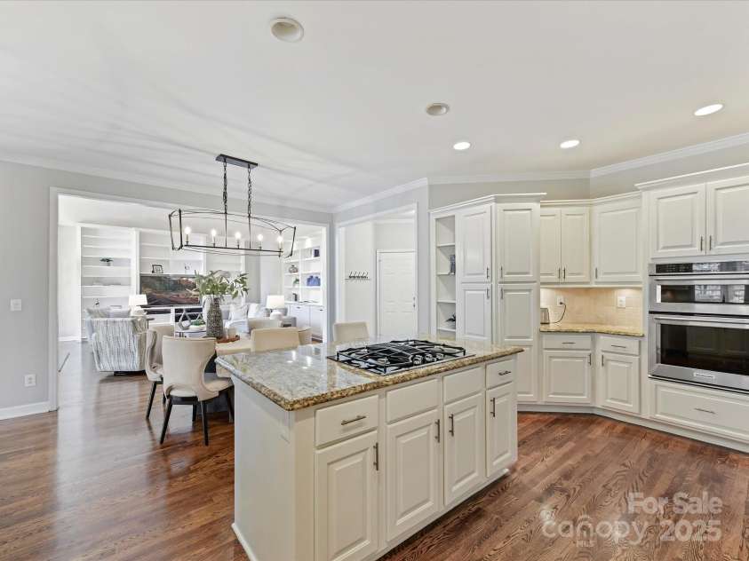 18322 Indian Oaks Lane, Davidson, NC 28036.  MLS# CAR4229184, YatesRealty ID 7655. 