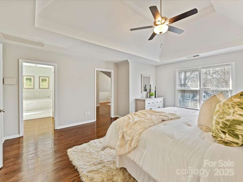 18322 Indian Oaks Lane, Davidson, NC 28036.  MLS# CAR4229184, YatesRealty ID 7655. 