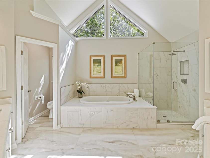 18322 Indian Oaks Lane, Davidson, NC 28036.  MLS# CAR4229184, YatesRealty ID 7655. 