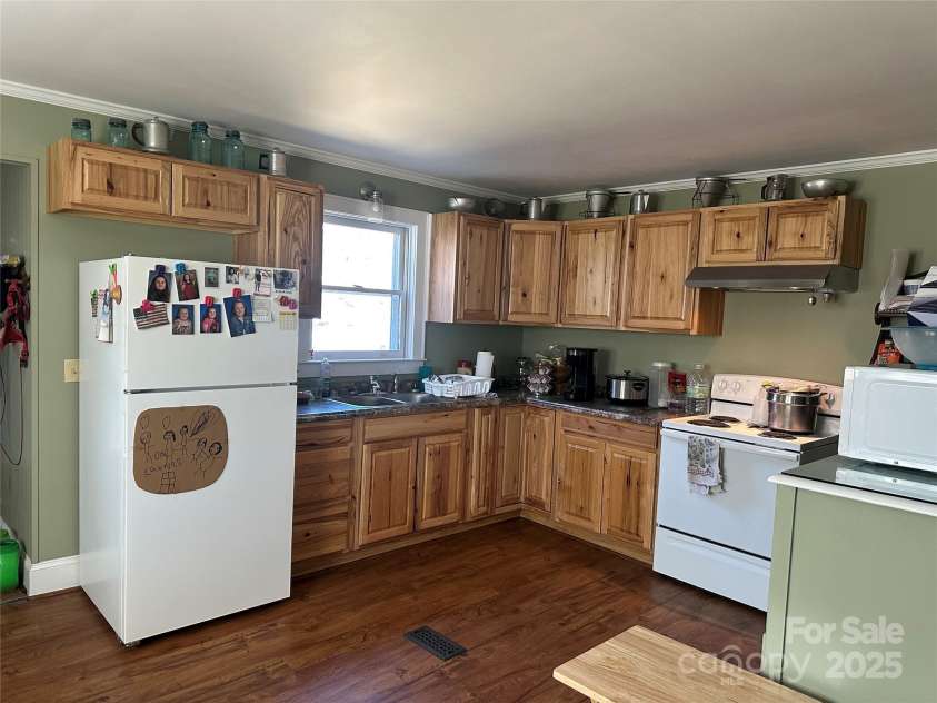 2318 Main Street, Albemarle, NC 28001.  MLS# CAR4222371, YatesRealty ID 7656. 