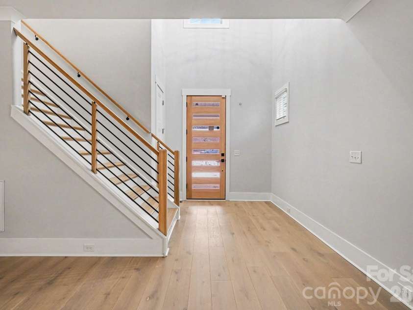 2305 Sanders Avenue, Charlotte, NC 28216.  MLS# CAR4421122, YatesRealty ID 7657. 