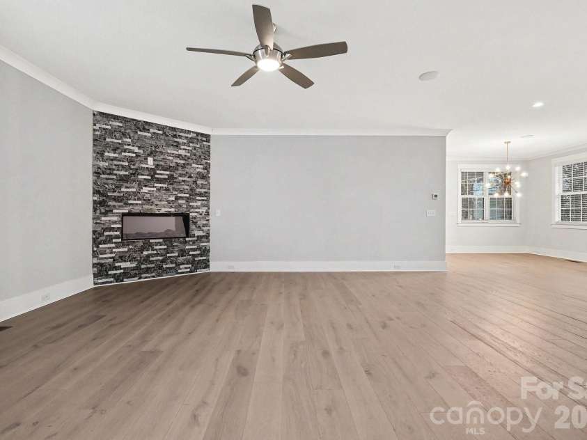 2305 Sanders Avenue, Charlotte, NC 28216.  MLS# CAR4421122, YatesRealty ID 7657. 