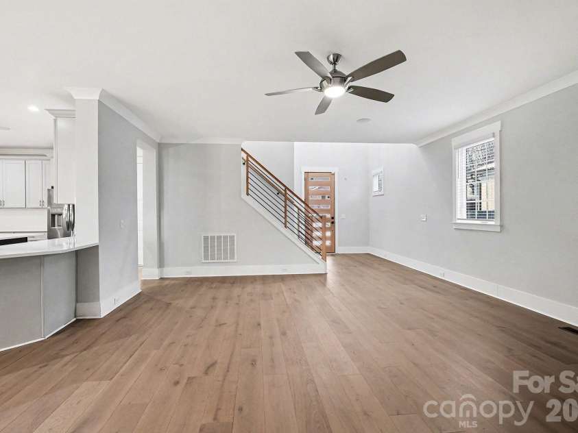 2305 Sanders Avenue, Charlotte, NC 28216.  MLS# CAR4421122, YatesRealty ID 7657. 