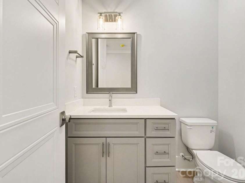 2305 Sanders Avenue, Charlotte, NC 28216.  MLS# CAR4421122, YatesRealty ID 7657. 