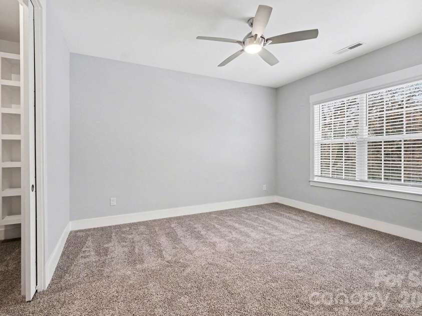 2305 Sanders Avenue, Charlotte, NC 28216.  MLS# CAR4421122, YatesRealty ID 7657. 