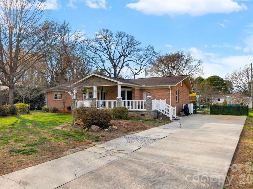 279 Plantation Road, Rock Hill, SC 29732.  MLS# CAR4353289, YatesRealty ID 7658. 