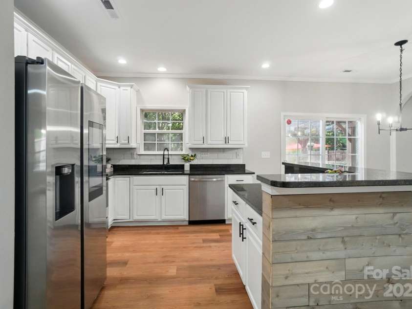 4607 Crewe Hall Lane, Waxhaw, NC 28173.  MLS# CAR4241478, YatesRealty ID 7658. 