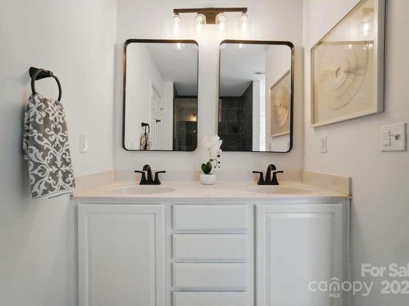 4607 Crewe Hall Lane, Waxhaw, NC 28173.  MLS# CAR4241478, YatesRealty ID 7658. 