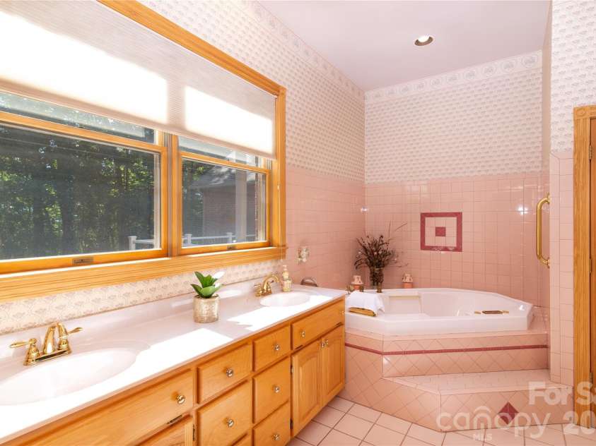 832 Asheville Highway, Sylva, NC 28779.  MLS# CAR4417137, YatesRealty ID 766. 