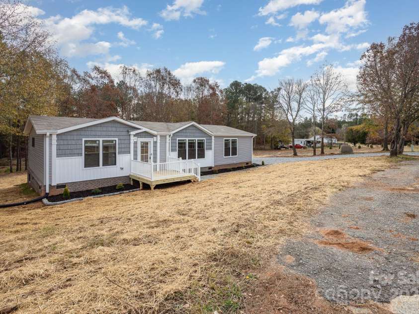 146 Lionel Street, Mooresboro, NC 28114.  MLS# CAR4205731, YatesRealty ID 7660. 