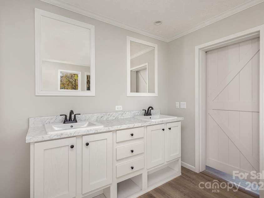 146 Lionel Street, Mooresboro, NC 28114.  MLS# CAR4205731, YatesRealty ID 7660. 