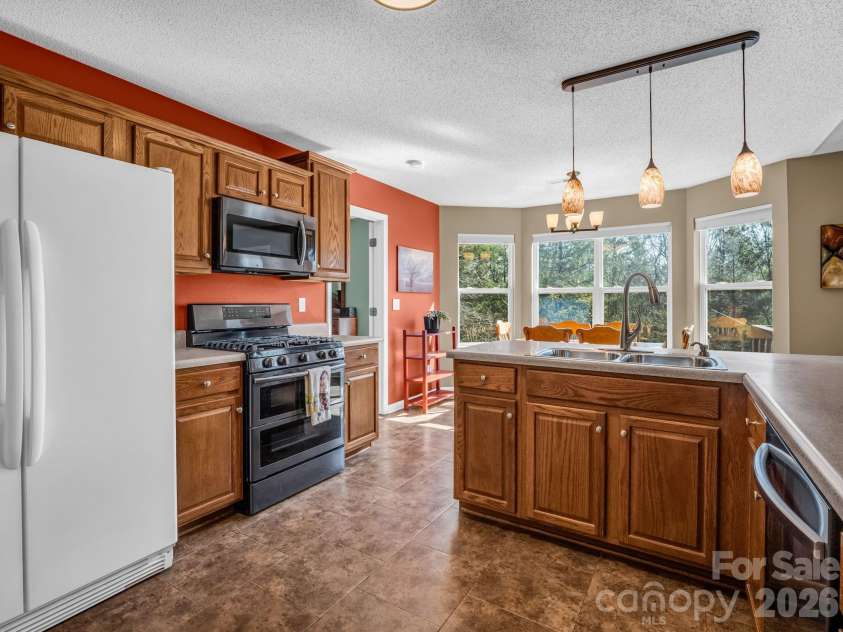 3 Wagon Trace, Flat Rock, NC 28731.  MLS# CAR4361926, YatesRealty ID 7660. 