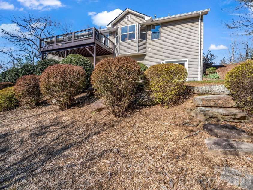 3 Wagon Trace, Flat Rock, NC 28731.  MLS# CAR4361926, YatesRealty ID 7660. 