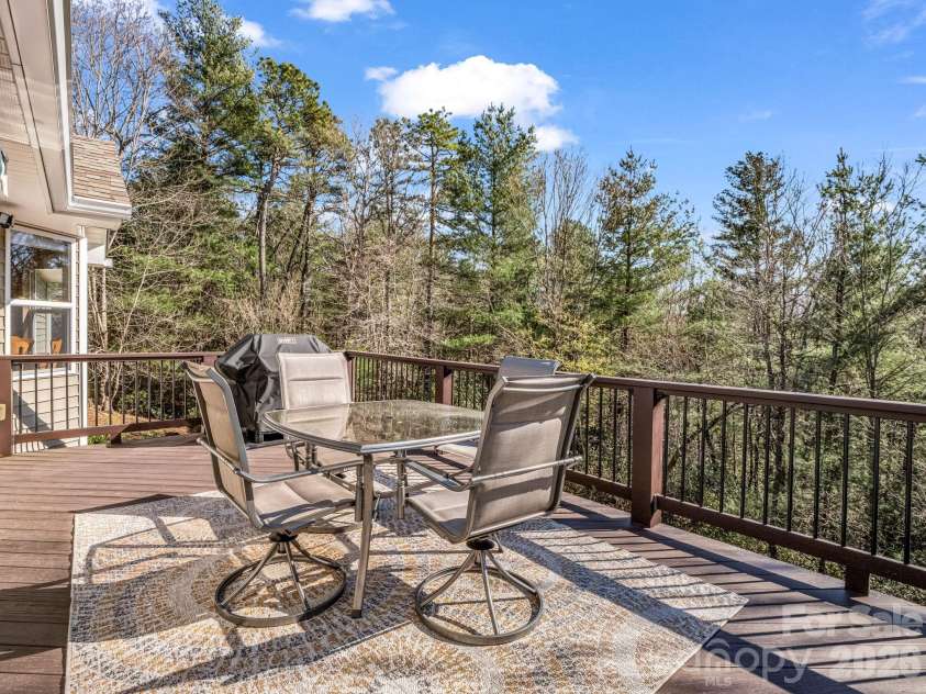 3 Wagon Trace, Flat Rock, NC 28731.  MLS# CAR4361926, YatesRealty ID 7660. 