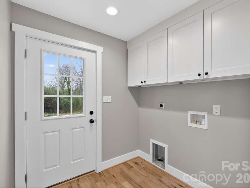 109 Main Street, Granite Falls, NC 28630.  MLS# CAR4341222, YatesRealty ID 7661. 