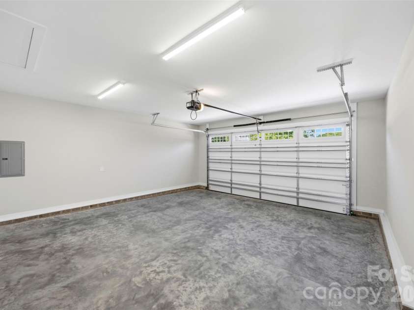 1010 Speight Road, Albemarle, NC 28001.  MLS# CAR4354152, YatesRealty ID 7662. Garage