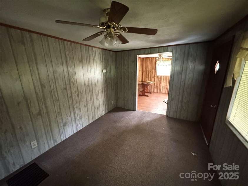 338 Eastview Place, Lenoir, NC 28645.  MLS# CAR4250050, YatesRealty ID 7662. 