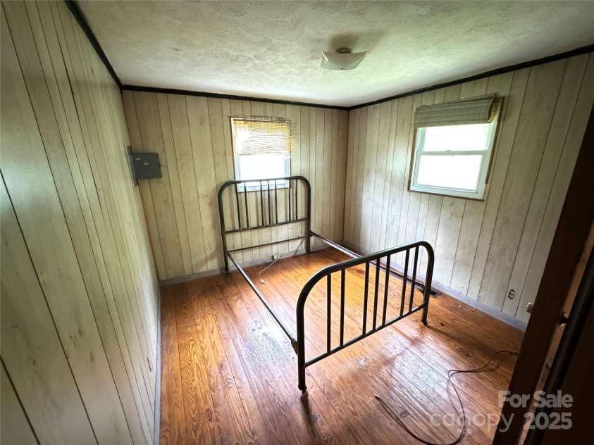 338 Eastview Place, Lenoir, NC 28645.  MLS# CAR4250050, YatesRealty ID 7662. 