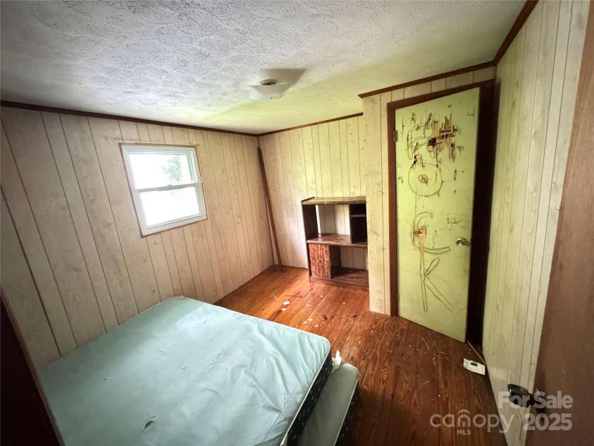 338 Eastview Place, Lenoir, NC 28645.  MLS# CAR4250050, YatesRealty ID 7662. 